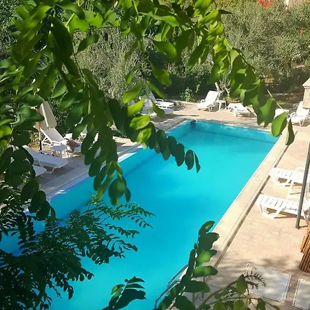 Reis Kazdaglari Hotel 3*